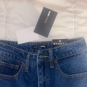 brand new fashion nova mom jeans